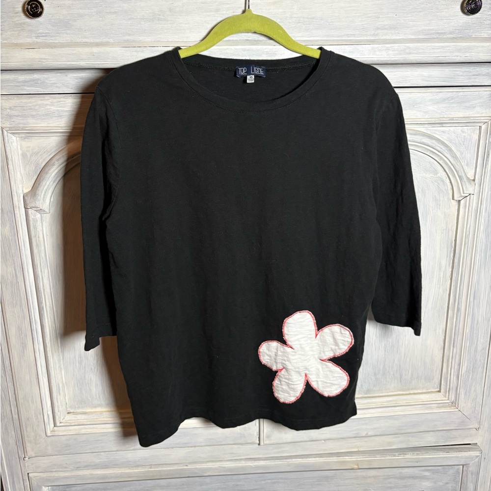 Top Ligne Black 3/4 Sleeve Embroidered‎ Daisy Top Quiet Luxury Preppy Neutral